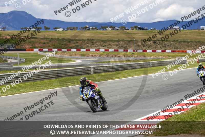 cadwell no limits trackday;cadwell park;cadwell park photographs;cadwell trackday photographs;enduro digital images;event digital images;eventdigitalimages;navarra;no limits trackdays;peter wileman photography;racing digital images;trackday digital images;trackday photos